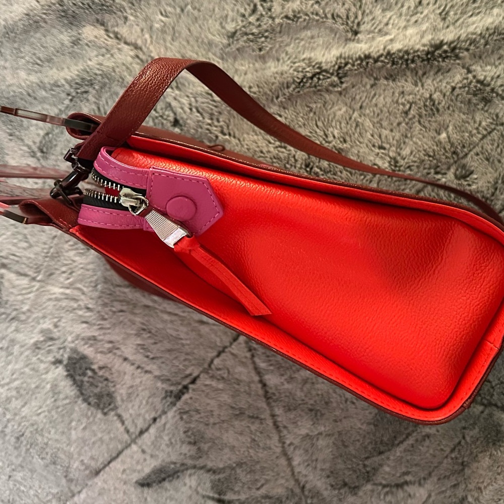 Min & Mon Manuel Crossbody Bag - Picture 6 of 12